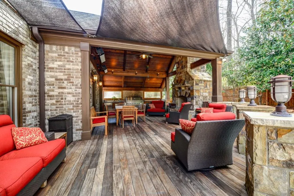 130 Franklin Place, Sandy Springs, Georgia 30342, 5 Bedrooms Bedrooms, ,5 BathroomsBathrooms,Residential,Sold,130 Franklin Place,5812894