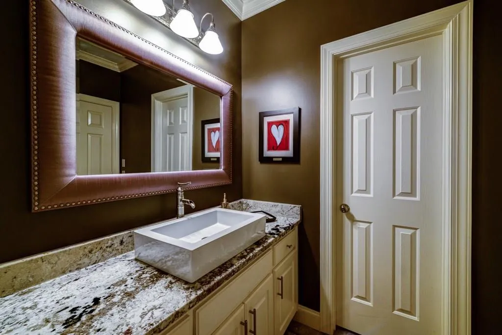 130 Franklin Place, Sandy Springs, Georgia 30342, 5 Bedrooms Bedrooms, ,5 BathroomsBathrooms,Residential,Sold,130 Franklin Place,5812894