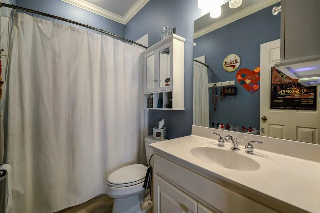 130 Franklin Place, Sandy Springs, Georgia 30342, 5 Bedrooms Bedrooms, ,5 BathroomsBathrooms,Residential,Sold,130 Franklin Place,5812894