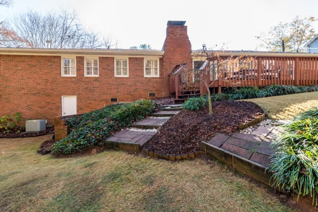 18 Brandon Ridge Drive, Sandy Springs, Georgia 30328, 3 Bedrooms Bedrooms, ,2 BathroomsBathrooms,Residential,Sold,18 Brandon Ridge Drive,5781965