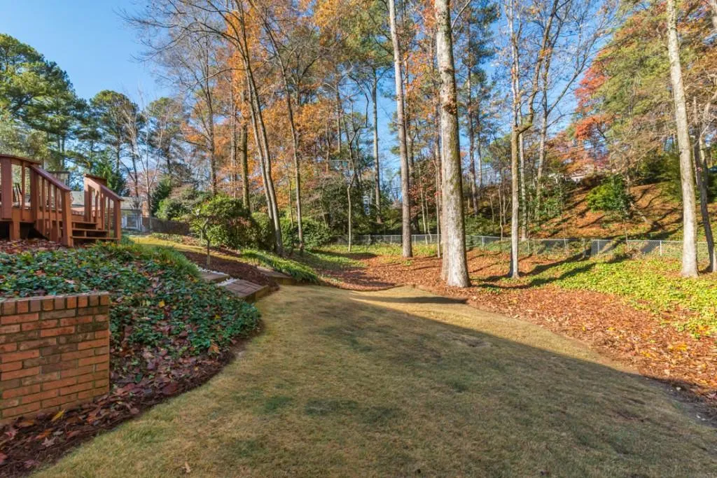 18 Brandon Ridge Drive, Sandy Springs, Georgia 30328, 3 Bedrooms Bedrooms, ,2 BathroomsBathrooms,Residential,Sold,18 Brandon Ridge Drive,5781965