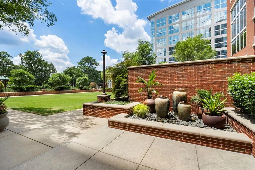 1820 Peachtree Street Nw Unit 802, Atlanta, Georgia 30309, 3 Bedrooms Bedrooms, 0 ,3 BathroomsBathrooms,Residential,For Sale,1820 Peachtree Street Nw Unit 802,7739399