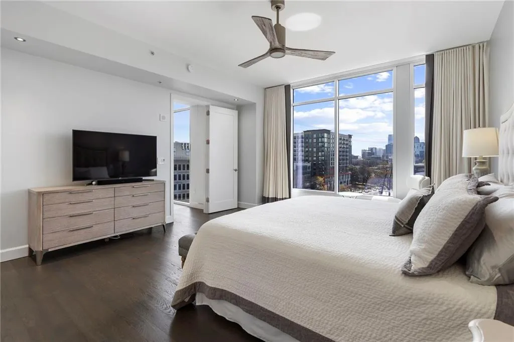 1820 Peachtree Street Nw Unit 802, Atlanta, Georgia 30309, 3 Bedrooms Bedrooms, 0 ,3 BathroomsBathrooms,Residential,For Sale,1820 Peachtree Street Nw Unit 802,7739399
