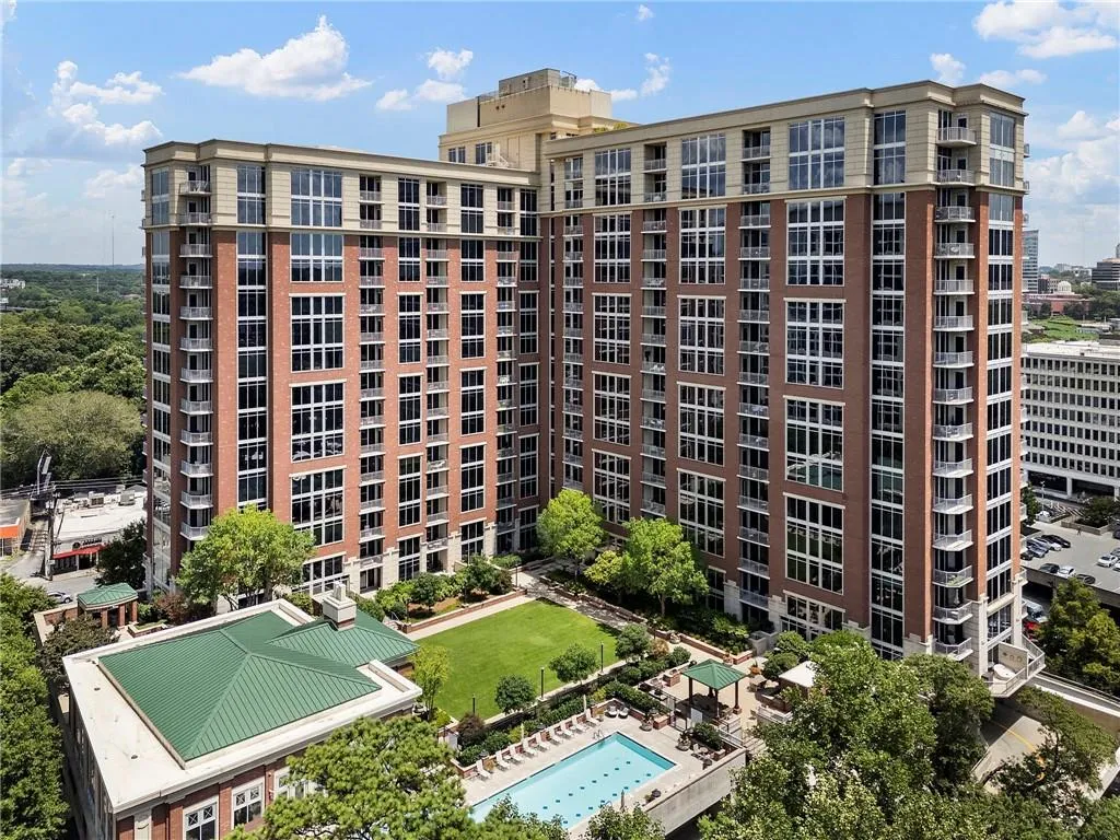 1820 Peachtree Street Nw Unit 802, Atlanta, Georgia 30309, 3 Bedrooms Bedrooms, 0 ,3 BathroomsBathrooms,Residential,For Sale,1820 Peachtree Street Nw Unit 802,7739399