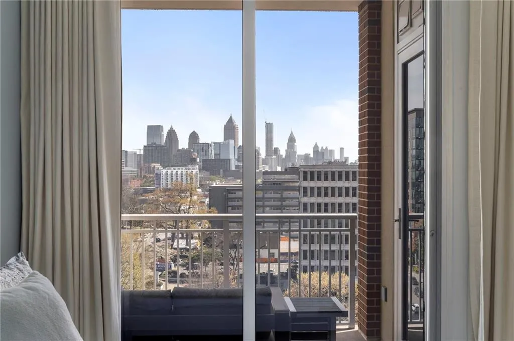 1820 Peachtree Street Nw Unit 802, Atlanta, Georgia 30309, 3 Bedrooms Bedrooms, 0 ,3 BathroomsBathrooms,Residential,For Sale,1820 Peachtree Street Nw Unit 802,7739399