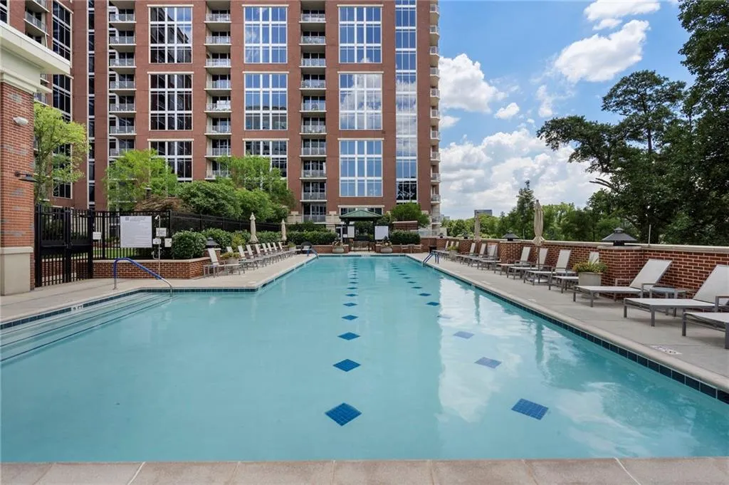 1820 Peachtree Street Nw Unit 802, Atlanta, Georgia 30309, 3 Bedrooms Bedrooms, 0 ,3 BathroomsBathrooms,Residential,For Sale,1820 Peachtree Street Nw Unit 802,7739399