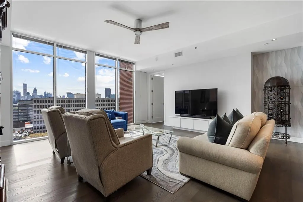 1820 Peachtree Street Nw Unit 802, Atlanta, Georgia 30309, 3 Bedrooms Bedrooms, 0 ,3 BathroomsBathrooms,Residential,For Sale,1820 Peachtree Street Nw Unit 802,7739399