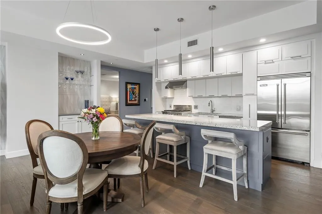 1820 Peachtree Street Nw Unit 802, Atlanta, Georgia 30309, 3 Bedrooms Bedrooms, 0 ,3 BathroomsBathrooms,Residential,For Sale,1820 Peachtree Street Nw Unit 802,7739399