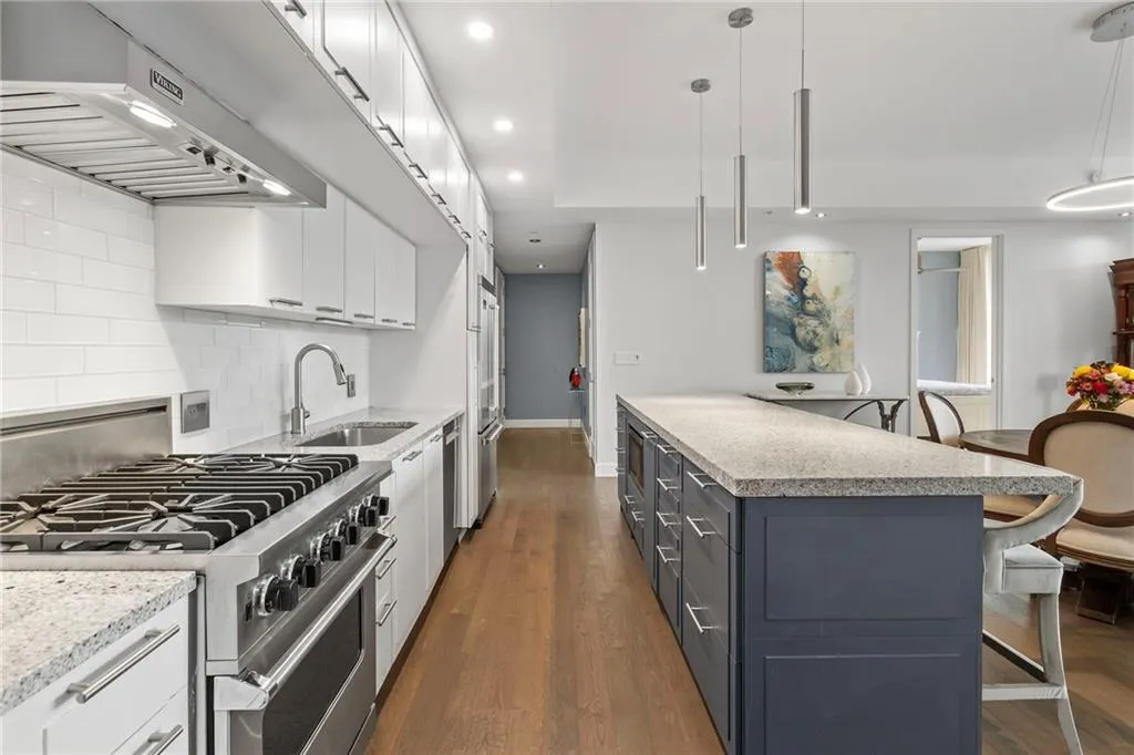 1820 Peachtree Street Nw Unit 802, Atlanta, Georgia 30309, 3 Bedrooms Bedrooms, 0 ,3 BathroomsBathrooms,Residential,For Sale,1820 Peachtree Street Nw Unit 802,7739399