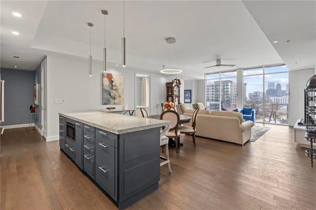 1820 Peachtree Street Nw Unit 802, Atlanta, Georgia 30309, 3 Bedrooms Bedrooms, 0 ,3 BathroomsBathrooms,Residential,For Sale,1820 Peachtree Street Nw Unit 802,7739399