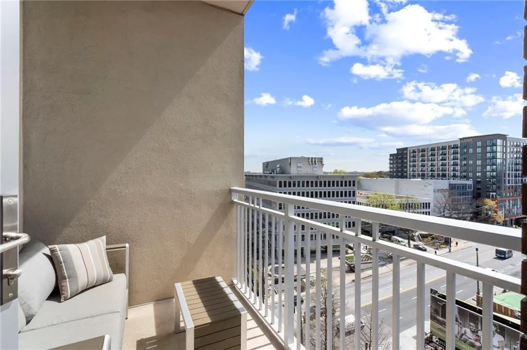 1820 Peachtree Street Nw Unit 802, Atlanta, Georgia 30309, 3 Bedrooms Bedrooms, 0 ,3 BathroomsBathrooms,Residential,For Sale,1820 Peachtree Street Nw Unit 802,7739399