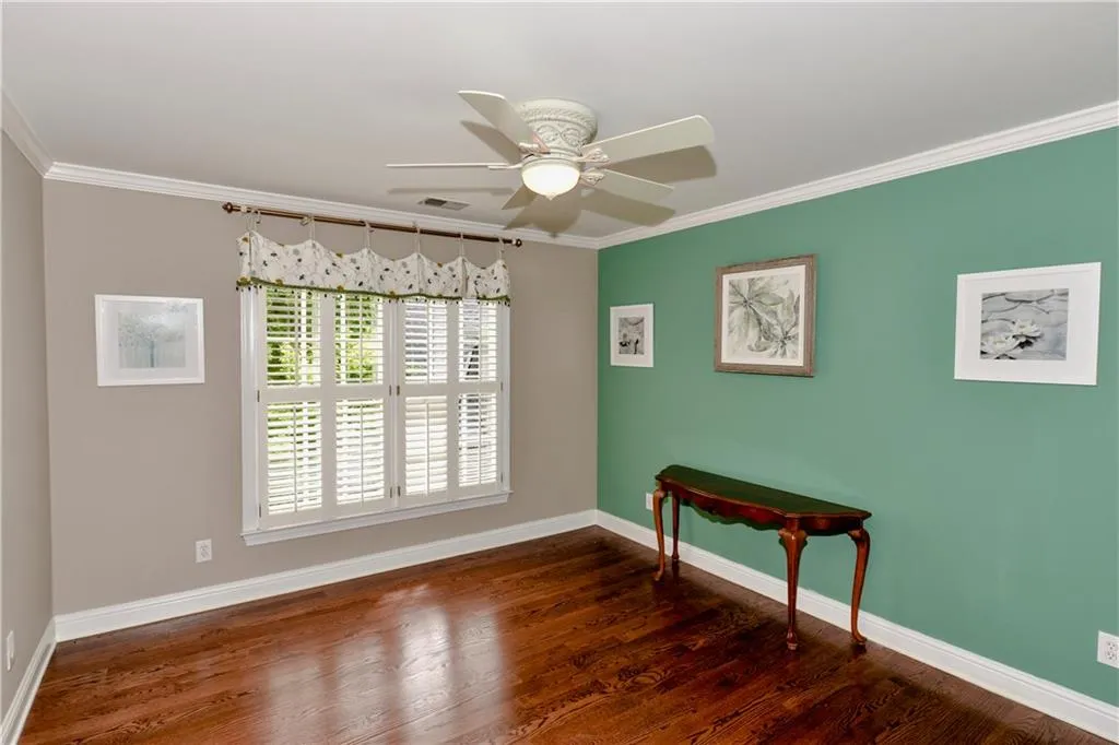 6490 Glen Oaks Lane, Sandy Springs, Georgia 30328, 5 Bedrooms Bedrooms, ,4 BathroomsBathrooms,Residential,Sold,6490 Glen Oaks Lane,6002292