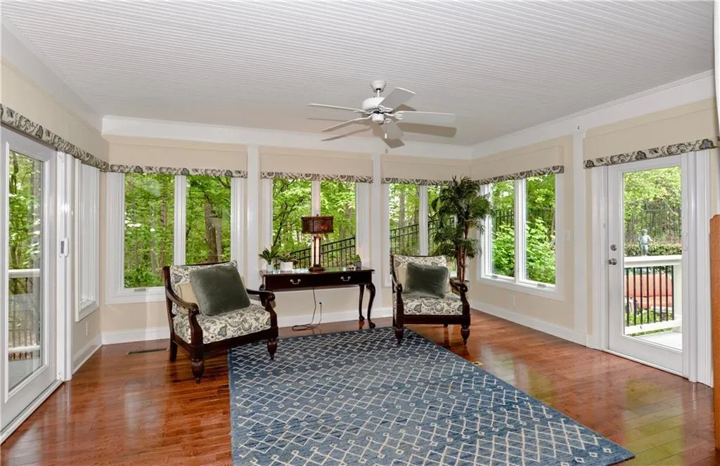 6490 Glen Oaks Lane, Sandy Springs, Georgia 30328, 5 Bedrooms Bedrooms, ,4 BathroomsBathrooms,Residential,Sold,6490 Glen Oaks Lane,6002292