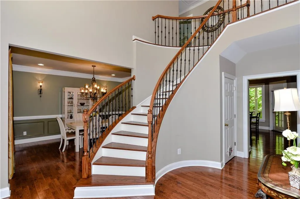 6490 Glen Oaks Lane, Sandy Springs, Georgia 30328, 5 Bedrooms Bedrooms, ,4 BathroomsBathrooms,Residential,Sold,6490 Glen Oaks Lane,6002292