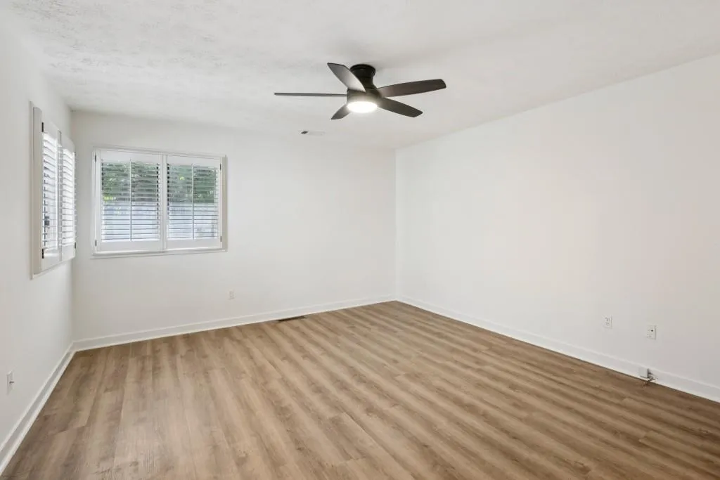 1156 Brookhaven Woods Court, Brookhaven, Georgia 30319, 2 Bedrooms Bedrooms, ,2 BathroomsBathrooms,Residential,For Sale,1156 Brookhaven Woods Court,7636642