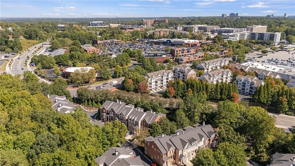 5920 Reddington Way, Sandy Springs, Georgia 30328, 3 Bedrooms Bedrooms, ,3 BathroomsBathrooms,Residential,Sold,5920 Reddington Way,7501663