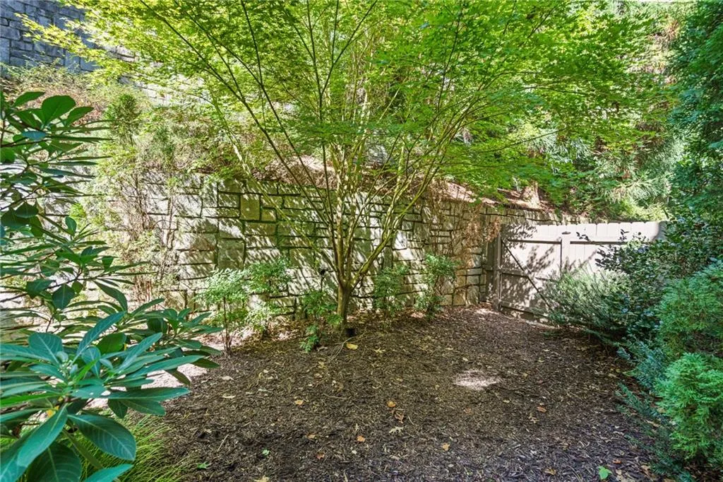 5920 Reddington Way, Sandy Springs, Georgia 30328, 3 Bedrooms Bedrooms, ,3 BathroomsBathrooms,Residential,Sold,5920 Reddington Way,7501663