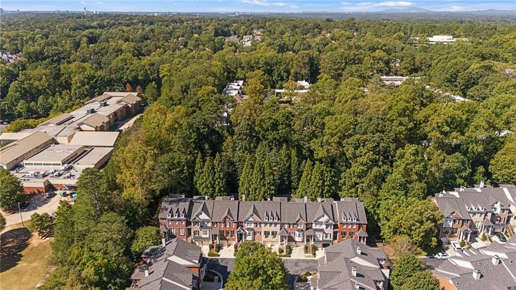 5920 Reddington Way, Sandy Springs, Georgia 30328, 3 Bedrooms Bedrooms, ,3 BathroomsBathrooms,Residential,Sold,5920 Reddington Way,7501663