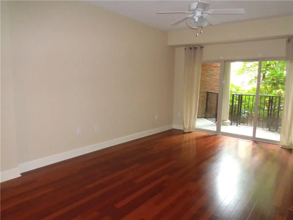 200 River Vista Drive Unit 206, Atlanta, Georgia 30339, 2 Bedrooms Bedrooms, ,2 BathroomsBathrooms,Residential,Sold,200 River Vista Drive Unit 206,5605067