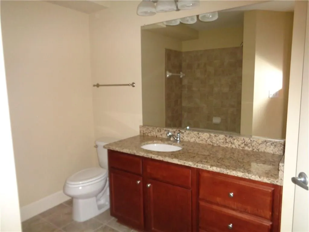 200 River Vista Drive Unit 206, Atlanta, Georgia 30339, 2 Bedrooms Bedrooms, ,2 BathroomsBathrooms,Residential,Sold,200 River Vista Drive Unit 206,5605067