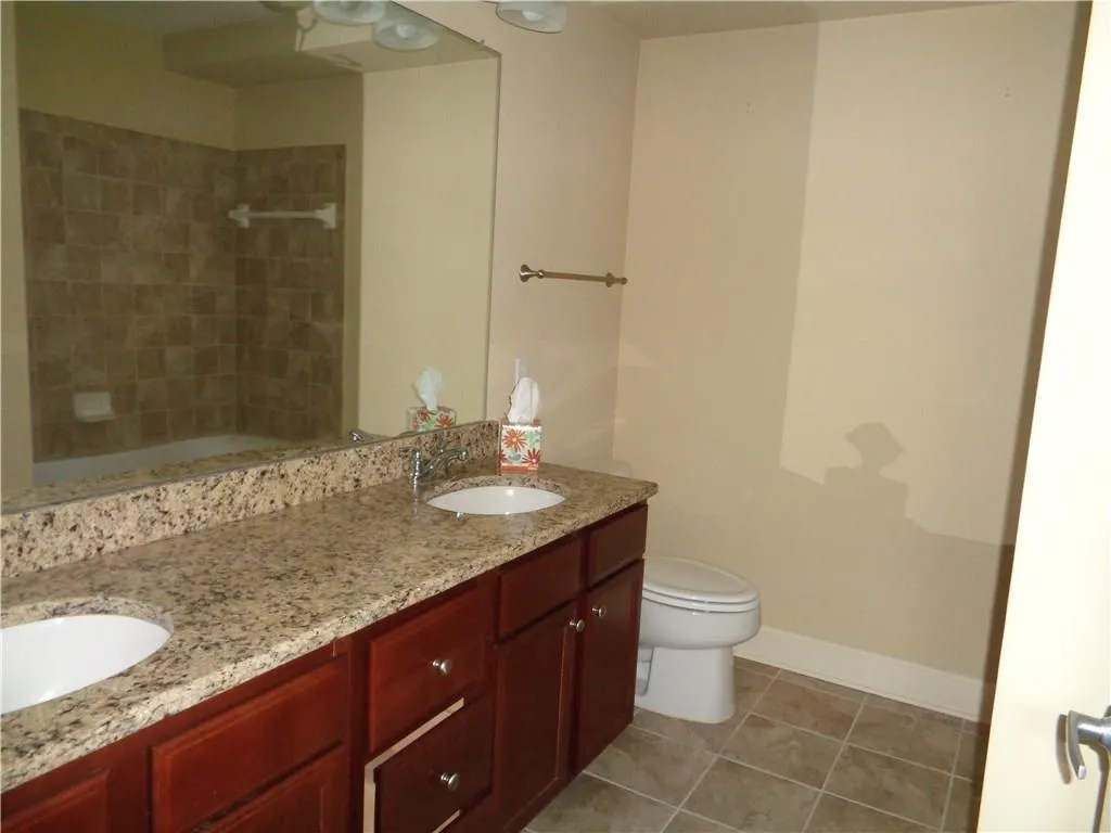 200 River Vista Drive Unit 206, Atlanta, Georgia 30339, 2 Bedrooms Bedrooms, ,2 BathroomsBathrooms,Residential,Sold,200 River Vista Drive Unit 206,5605067