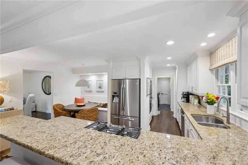2781 Mornington Drive Nw, Atlanta, Georgia 30327, 3 Bedrooms Bedrooms, ,2 BathroomsBathrooms,Residential,For Sale,2781 Mornington Drive Nw,7622560