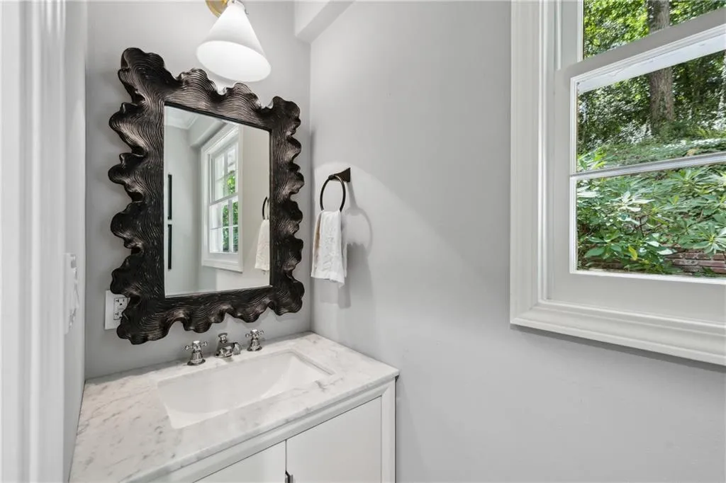 2781 Mornington Drive Nw, Atlanta, Georgia 30327, 3 Bedrooms Bedrooms, ,2 BathroomsBathrooms,Residential,For Sale,2781 Mornington Drive Nw,7622560
