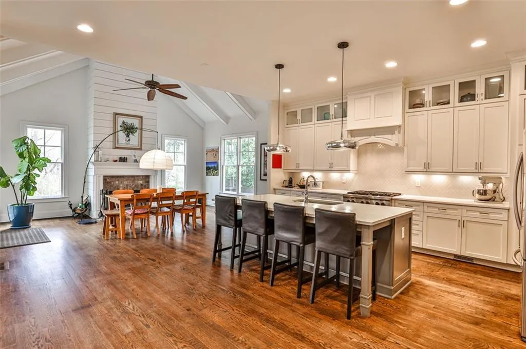 6510 Nw Long Island Drive Nw, Atlanta, Georgia 30328, 7 Bedrooms Bedrooms, ,5 BathroomsBathrooms,Residential,Sold,6510 Nw Long Island Drive Nw,7536467