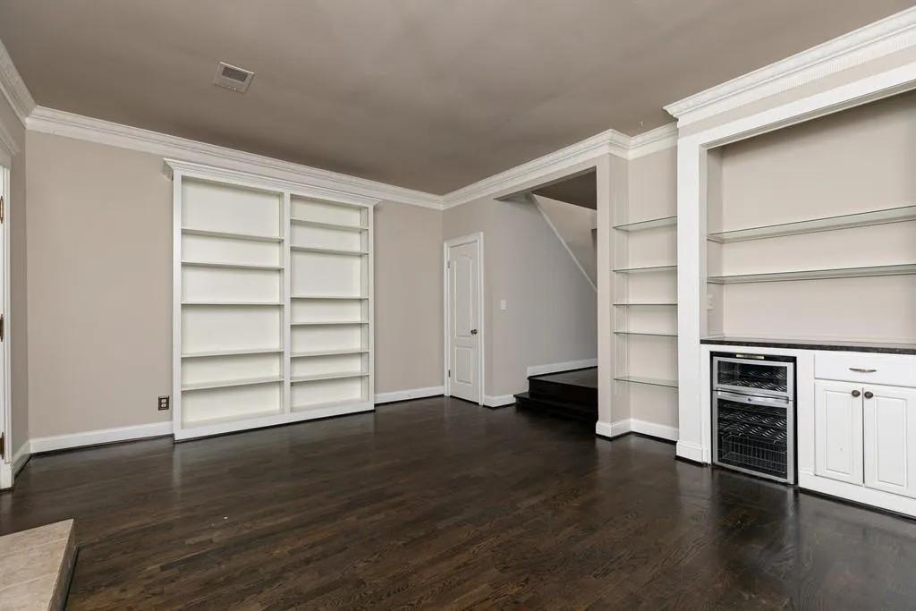 5170 Chemin De Vie, Atlanta, Georgia 30342, 2 Bedrooms Bedrooms, ,2 BathroomsBathrooms,Residential,Sold,5170 Chemin De Vie,6685857