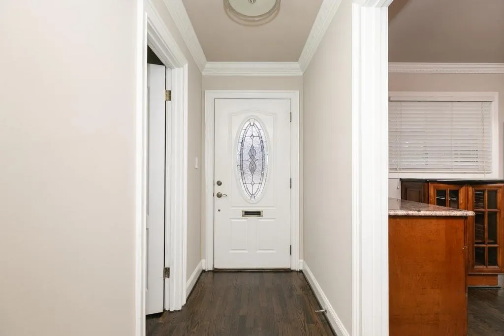 5170 Chemin De Vie, Atlanta, Georgia 30342, 2 Bedrooms Bedrooms, ,2 BathroomsBathrooms,Residential,Sold,5170 Chemin De Vie,6685857