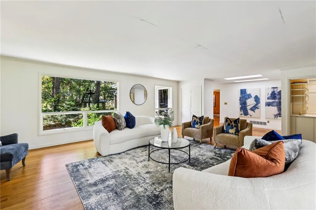 110 Stewart Drive, Atlanta, Georgia 30342, 3 Bedrooms Bedrooms, 0 ,4 BathroomsBathrooms,Land,For Sale,110 Stewart Drive,7654071