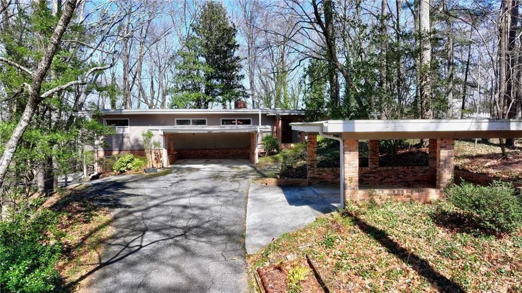 110 Stewart Drive, Atlanta, Georgia 30342, 3 Bedrooms Bedrooms, ,4 BathroomsBathrooms,Land,For Sale,110 Stewart Drive,7654071