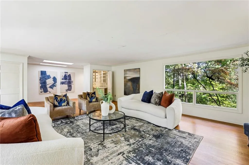 110 Stewart Drive, Atlanta, Georgia 30342, 3 Bedrooms Bedrooms, 0 ,4 BathroomsBathrooms,Land,For Sale,110 Stewart Drive,7654071