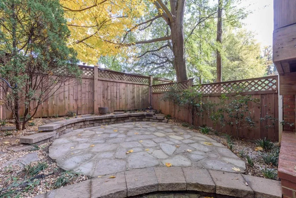 205 Chemin De Vie, Atlanta, Georgia 30342, 3 Bedrooms Bedrooms, ,3 BathroomsBathrooms,Residential,Sold,205 Chemin De Vie,5950038