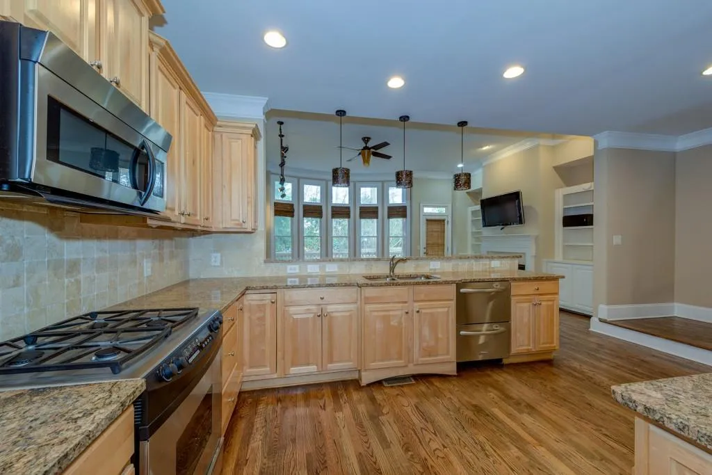 205 Chemin De Vie, Atlanta, Georgia 30342, 3 Bedrooms Bedrooms, ,3 BathroomsBathrooms,Residential,Sold,205 Chemin De Vie,5950038