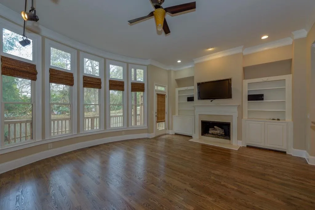 205 Chemin De Vie, Atlanta, Georgia 30342, 3 Bedrooms Bedrooms, ,3 BathroomsBathrooms,Residential,Sold,205 Chemin De Vie,5950038