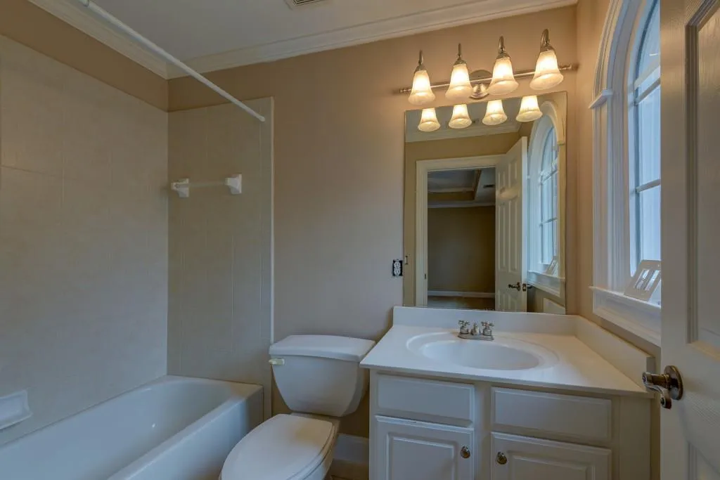 205 Chemin De Vie, Atlanta, Georgia 30342, 3 Bedrooms Bedrooms, ,3 BathroomsBathrooms,Residential,Sold,205 Chemin De Vie,5950038