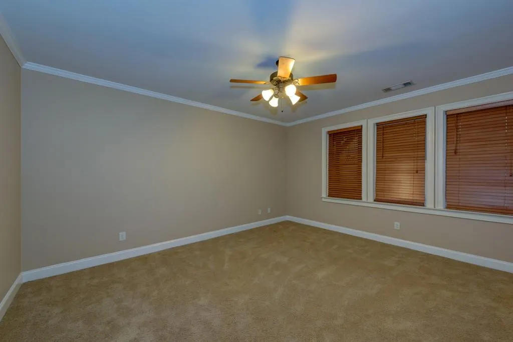 205 Chemin De Vie, Atlanta, Georgia 30342, 3 Bedrooms Bedrooms, ,3 BathroomsBathrooms,Residential,Sold,205 Chemin De Vie,5950038