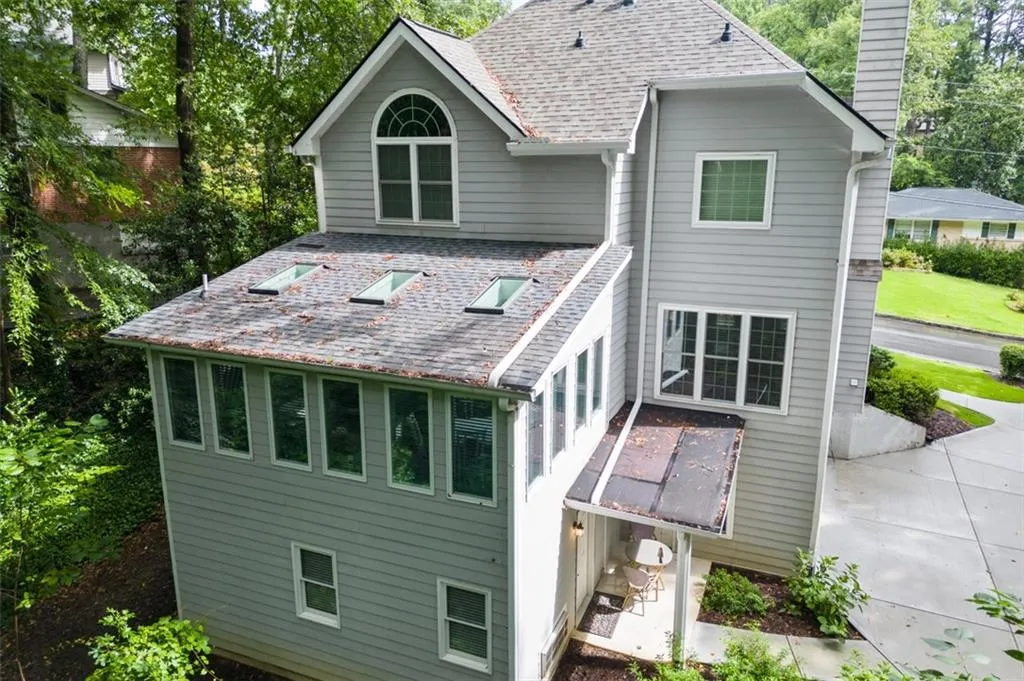 2690 Valvedere Drive Ne, Brookhaven, Georgia 30319, 4 Bedrooms Bedrooms, ,3 BathroomsBathrooms,Residential,For Sale,2690 Valvedere Drive Ne,7633195