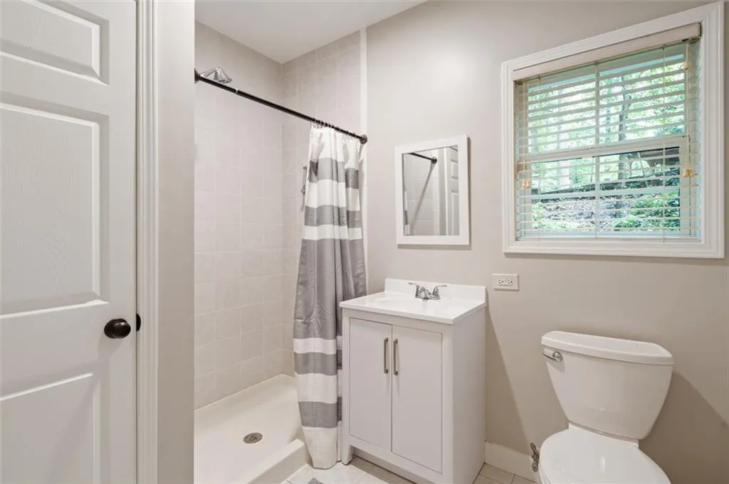 2690 Valvedere Drive Ne, Brookhaven, Georgia 30319, 4 Bedrooms Bedrooms, ,3 BathroomsBathrooms,Residential,For Sale,2690 Valvedere Drive Ne,7633195