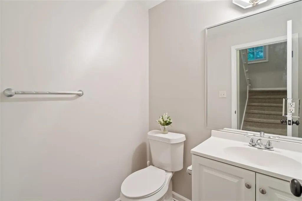 2690 Valvedere Drive Ne, Brookhaven, Georgia 30319, 4 Bedrooms Bedrooms, ,3 BathroomsBathrooms,Residential,For Sale,2690 Valvedere Drive Ne,7633195