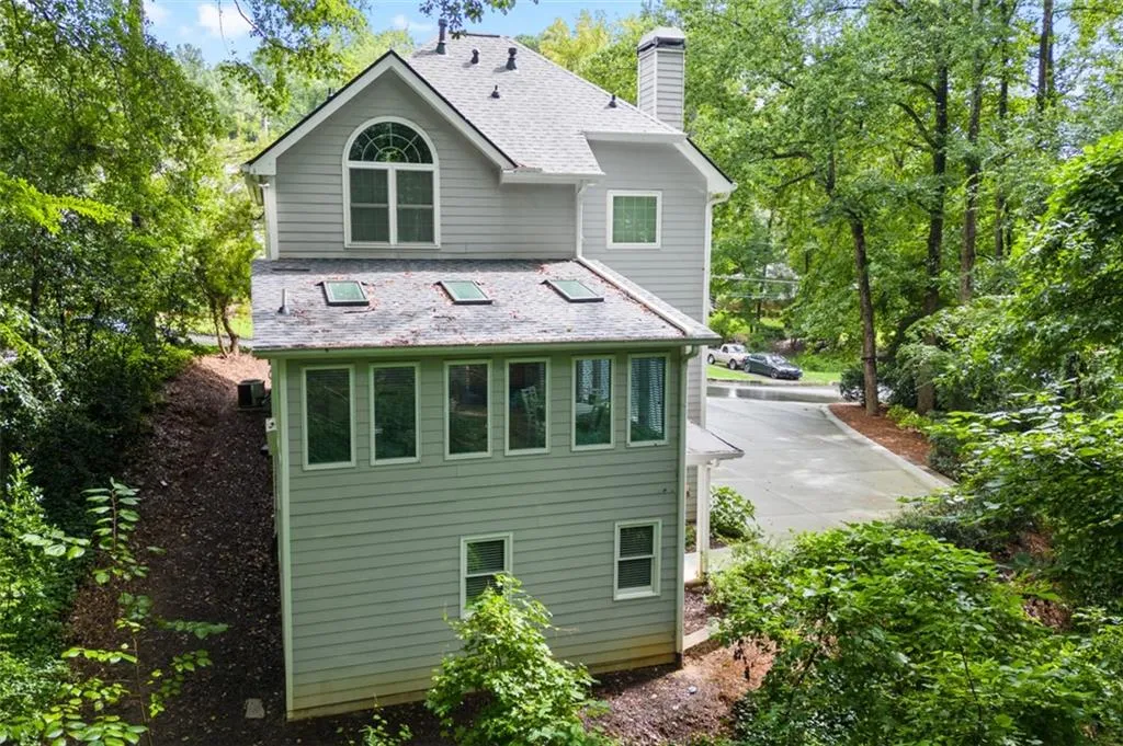 2690 Valvedere Drive Ne, Brookhaven, Georgia 30319, 4 Bedrooms Bedrooms, ,3 BathroomsBathrooms,Residential,For Sale,2690 Valvedere Drive Ne,7633195