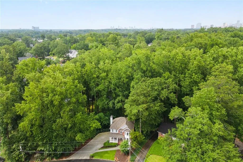 2690 Valvedere Drive Ne, Brookhaven, Georgia 30319, 4 Bedrooms Bedrooms, ,3 BathroomsBathrooms,Residential,For Sale,2690 Valvedere Drive Ne,7633195