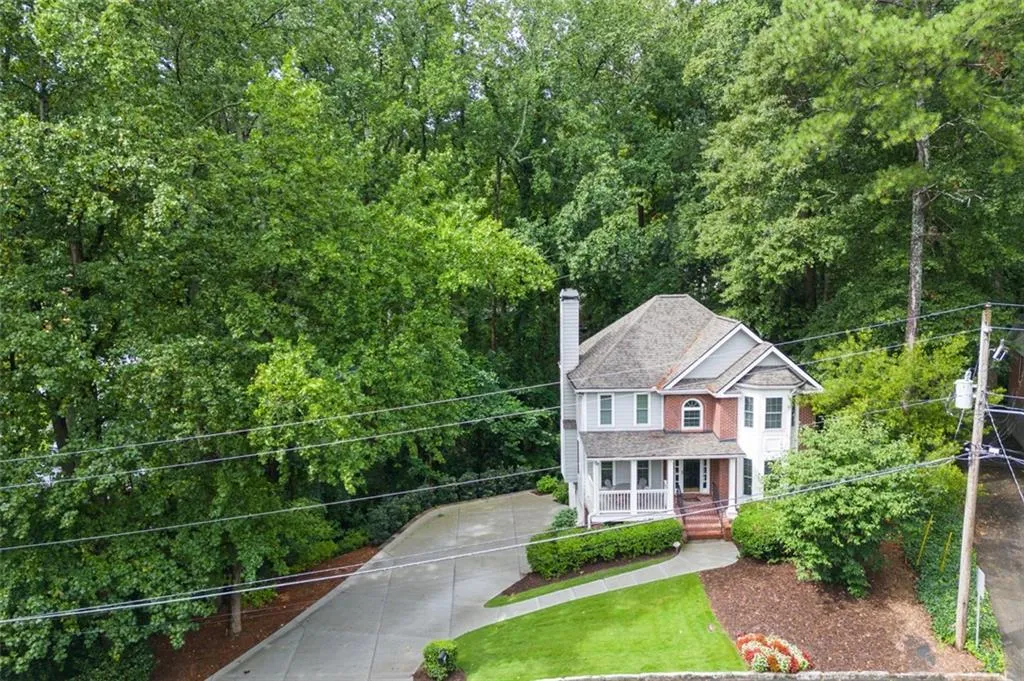 2690 Valvedere Drive Ne, Brookhaven, Georgia 30319, 4 Bedrooms Bedrooms, ,3 BathroomsBathrooms,Residential,For Sale,2690 Valvedere Drive Ne,7633195