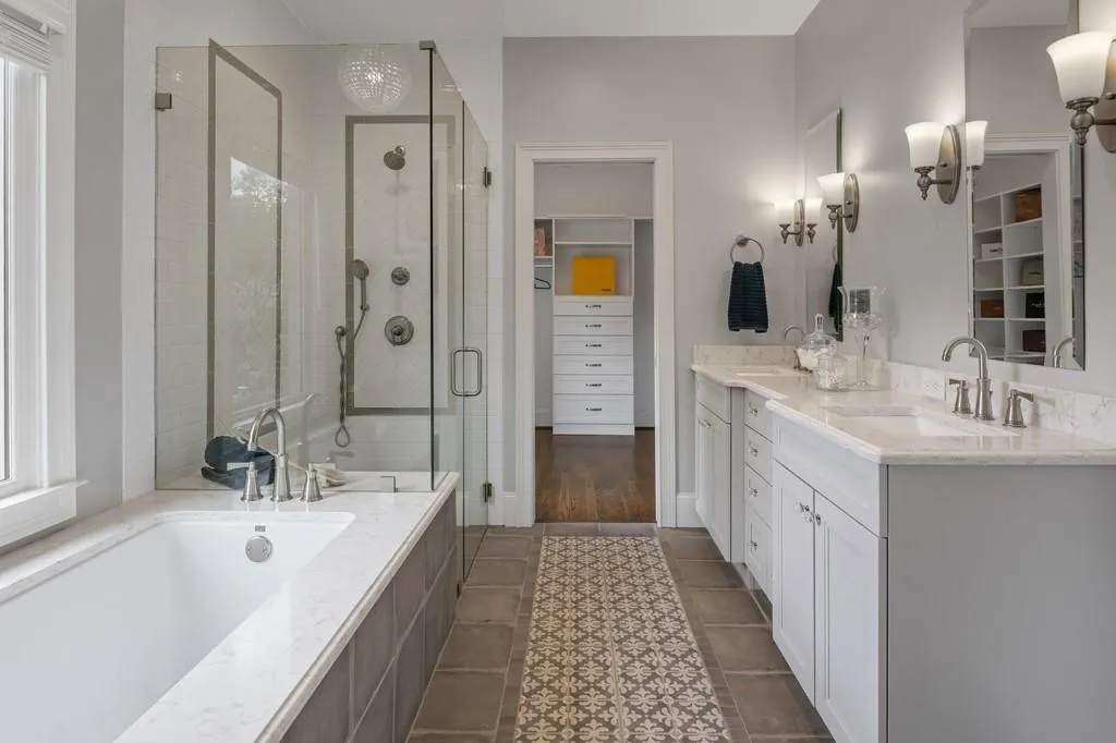 1070 Dunroven Drive Ne, Sandy Springs, Georgia 30342, 5 Bedrooms Bedrooms, ,3 BathroomsBathrooms,Residential,Sold,1070 Dunroven Drive Ne,6719207