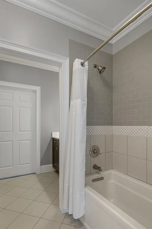 1070 Dunroven Drive Ne, Sandy Springs, Georgia 30342, 5 Bedrooms Bedrooms, ,3 BathroomsBathrooms,Residential,Sold,1070 Dunroven Drive Ne,6719207