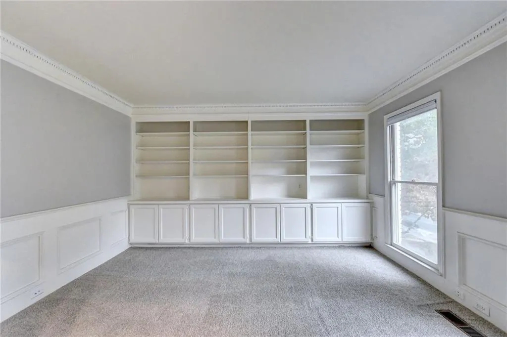 175 Wing Mill Road, Sandy Springs, Georgia 30350, 4 Bedrooms Bedrooms, ,3 BathroomsBathrooms,Residential,Sold,175 Wing Mill Road,6800641