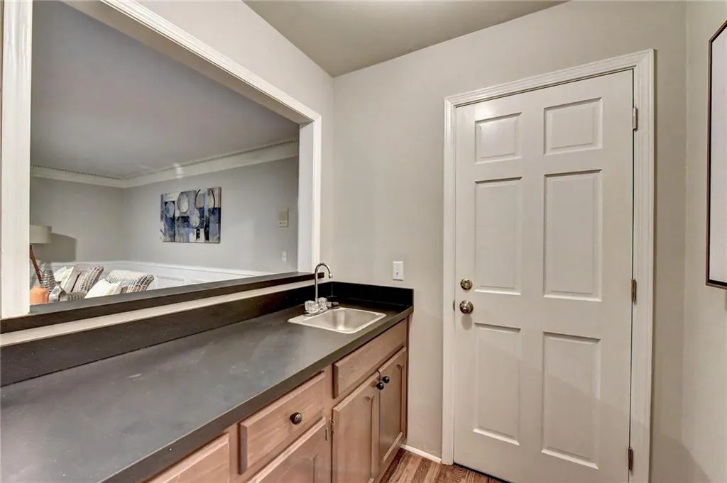 175 Wing Mill Road, Sandy Springs, Georgia 30350, 4 Bedrooms Bedrooms, ,3 BathroomsBathrooms,Residential,Sold,175 Wing Mill Road,6800641