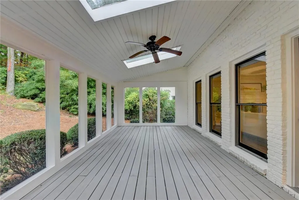 175 Wing Mill Road, Sandy Springs, Georgia 30350, 4 Bedrooms Bedrooms, ,3 BathroomsBathrooms,Residential,Sold,175 Wing Mill Road,6800641