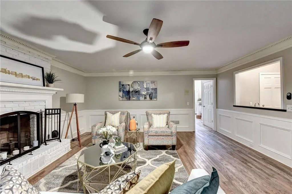 175 Wing Mill Road, Sandy Springs, Georgia 30350, 4 Bedrooms Bedrooms, ,3 BathroomsBathrooms,Residential,Sold,175 Wing Mill Road,6800641
